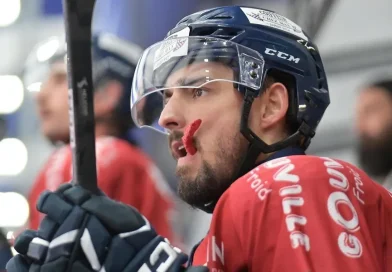 Le HC Caen à un pas de la finale de la Coupe de France après une victoire spectaculaire Hockey sur glace : le HC Caen s'impose en prolongation face à Lyon en Coupe de France