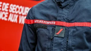 « Son uniforme est censé le protéger » : la colère de ce maire après l’agression d’un