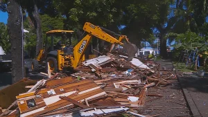 Papeete : après la démolition de la roulotte Tiki Peue, la commune projette de réaménager le parc Bougainville et déplacer les sans-abris