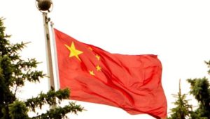 Pekin affirme participer aux négociations de paix en Ukraine et critique les sanctions ukrainiennes contre les citoyens chinois