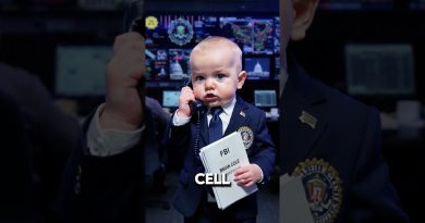 Petit Trump appelle le petit directeur du FBI : enfin le coupable ?