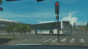 Plus besoin d'aller en Nouvelle-Calédonie, le permis D de chauffeur de bus se prépare à nouveau à Tahiti