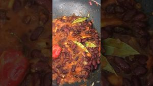 Prépare des haricots rouges savoureux en sauce tomate !