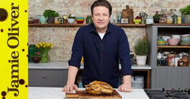 Préparez un poulet rôti avec Jamie Oliver