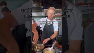 Préparez une Sauce Béchamel Comme un Chef #shorts