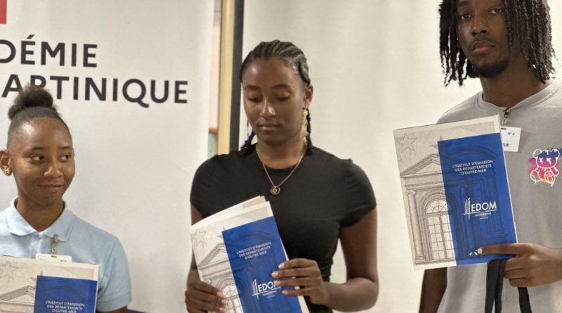 Prix d'excellence économique : trois lycéens de la filière STMG distingués