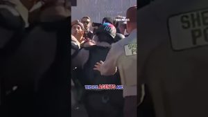 Protestations : Arrestations et chaos devant un centre ICE