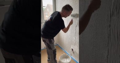Rénovation d'un mur abîmé : enduit, ratissage et peinture