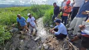 Rivière du Mât : la première visite d’un préfet dans les canaux bichiques