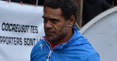 Rugby - “La cocotte du 71”. La der de Waka, Abbatista voit rouge