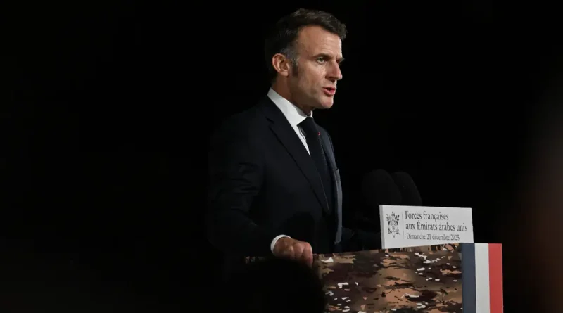 Futur porte-avions : Emmanuel Macron mise sur des lauriers à moindre coût