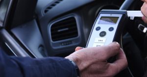 Saint-Étienne. Pas de ceinture et 1,64 gramme d'alcool dans le sang : il finit la nuit au poste