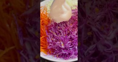 Salade gourmande : carottes et choux blanc/rouge 😋🥗