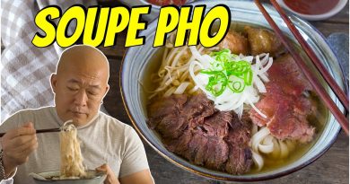 Soupe PHO au Riz Jaune : Un Délice Épicé