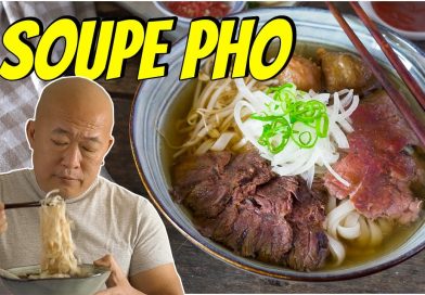 Soupe PHO au Riz Jaune : Un Délice Épicé