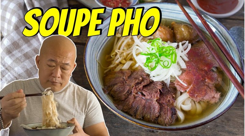 Soupe PHO au Riz Jaune : Un Délice Épicé