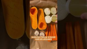 Soupe de Courge Butternut aux Légumes Rôtis