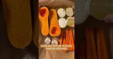 Soupe de Courge Butternut aux Légumes Rôtis