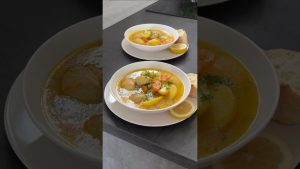 Soupe de légumes et poulet : recette facile et saine
