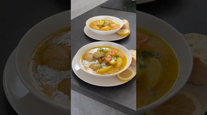 Soupe de légumes et poulet : recette facile et saine