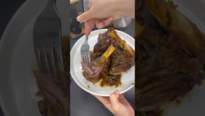 Souris d'agneau confit au four : recette facile