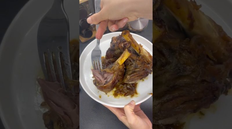 Souris d'agneau confit au four : recette facile