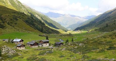 Auvergne-Rhône-Alpes, Lyon, Annecy, Alps, volcano, lake, mountain, ski, village