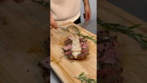 Steak sauce au poivre : une recette rapide et savoureuse 🥩
