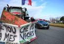 Sud de la France: Des agriculteurs bloquent encore quelques routes