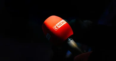 Sur CNews : des invités très politiques régulièrement diffusés sans contrôle effectif de l’Arcom