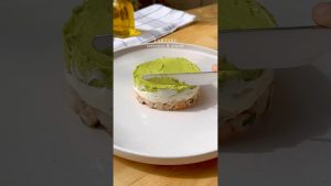 Tartare de crevettes à l'avocat : une recette fraîche et savoureuse