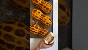 Tarte XXL aux cacahuètes géantes par Cédric Grolet