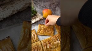 Tarte fine aux pommes : un délice à savourer ! 🍏
