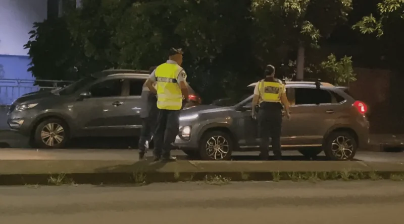 Tolérance zéro : Les forces de l'ordre s'unissent et intensifient les contrôles routiers pour prévenir les comportements dangereux pendant les fêtes