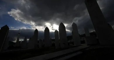 «Trente ans après la guerre, la Bosnie demeure divisée et appelle à clore cette histoire»