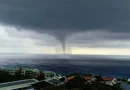 Trombe marine observée au large de Saint-Gilles : un phénomène naturel fascinant