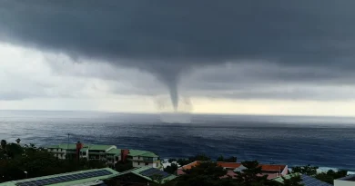 Trombe marine observée au large de Saint-Gilles : un phénomène naturel fascinant