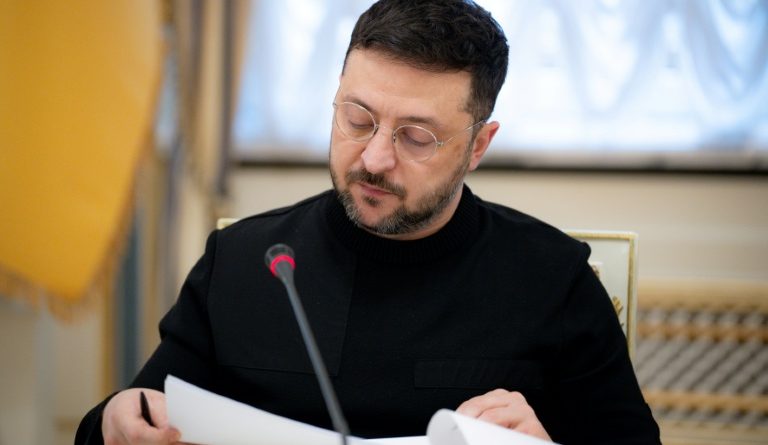 Ukraine: Washington propose un gel du front, les questions territoriales en suspens