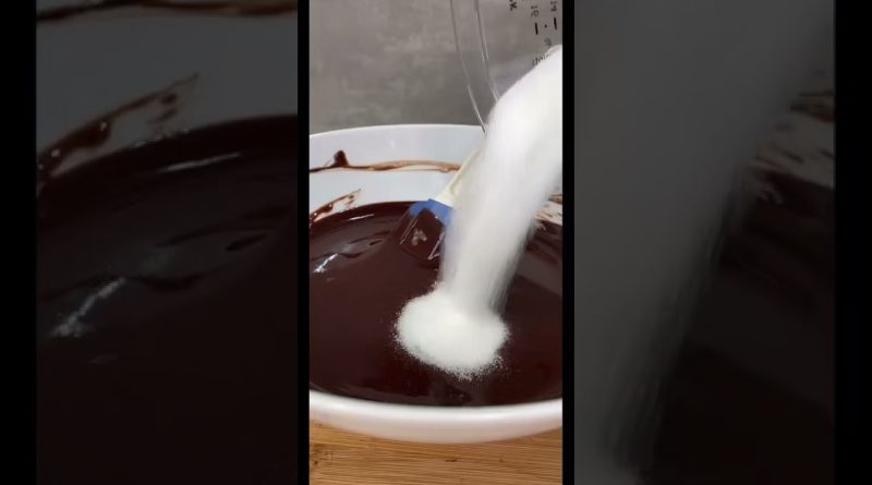 Un Fondant au Chocolat Épatant en 5 Minutes ! 🍫