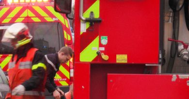 Un bébé de deux ans, une femme et un homme blessés dans une collision dans la Manche