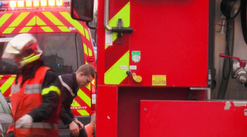 Un bébé de deux ans, une femme et un homme blessés dans une collision dans la Manche