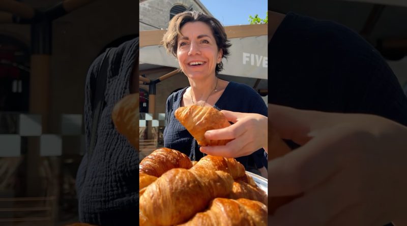 Un croissant chaud de Maison Kayser pour égayer votre matinée!