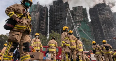 Un mois après l’incendie mortel à Hongkong, les habitants affirment avoir alerté sur les risques du chantier gangrené par la corruption