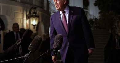 Une partie du dossier Epstein rendue publique : les victimes s'indignent, Donald Trump prend une position lunaire