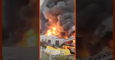 Urgent : Incendie d'un entrepôt à Villefranche-sur-Saône