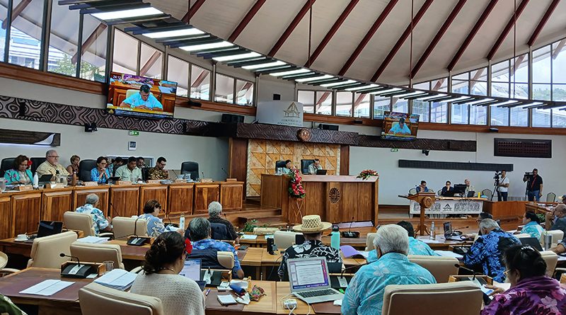 “Vie chère : entre “affichage” politique et inquiétudes des communes”