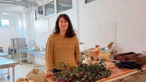 Virginie Dupont, anime les ateliers à la Cité de l'alimentation - ICI