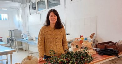 Virginie Dupont, anime les ateliers à la Cité de l'alimentation - ICI