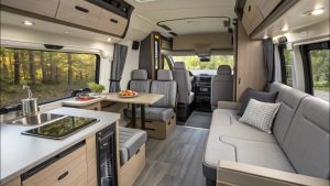 Visite du Ford Transit : La conversion ultime en van aménagé