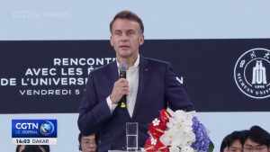 Visite du président français à l'Université du Sichuan